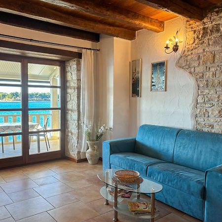 City Center Coastal Escape - Apartments With Sea View Or Cozy Room Novigrad Istria Eksteriør billede