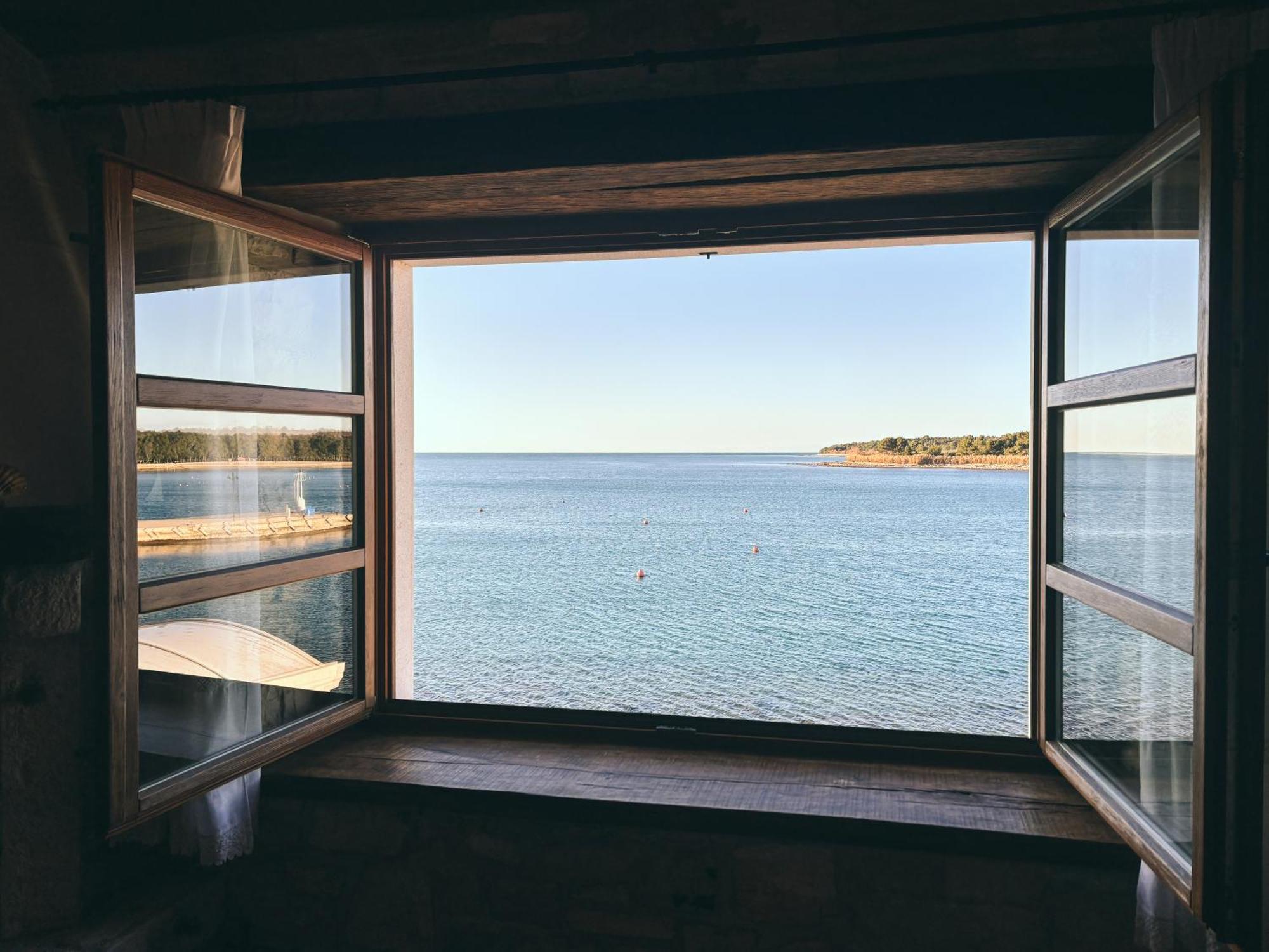City Center Coastal Escape - Apartments With Sea View Or Cozy Room Novigrad Istria Eksteriør billede