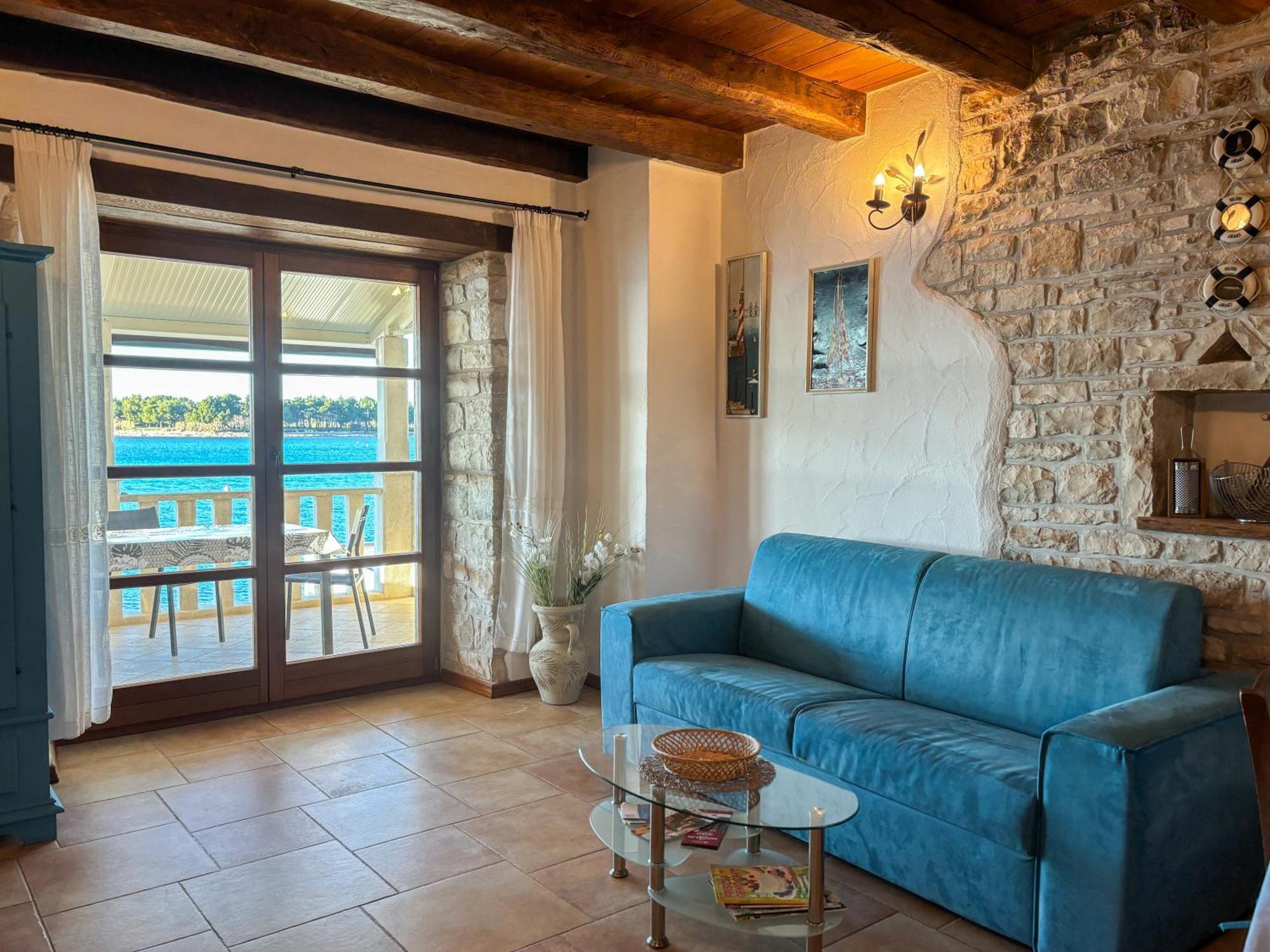 City Center Coastal Escape - Apartments With Sea View Or Cozy Room Novigrad Istria Eksteriør billede