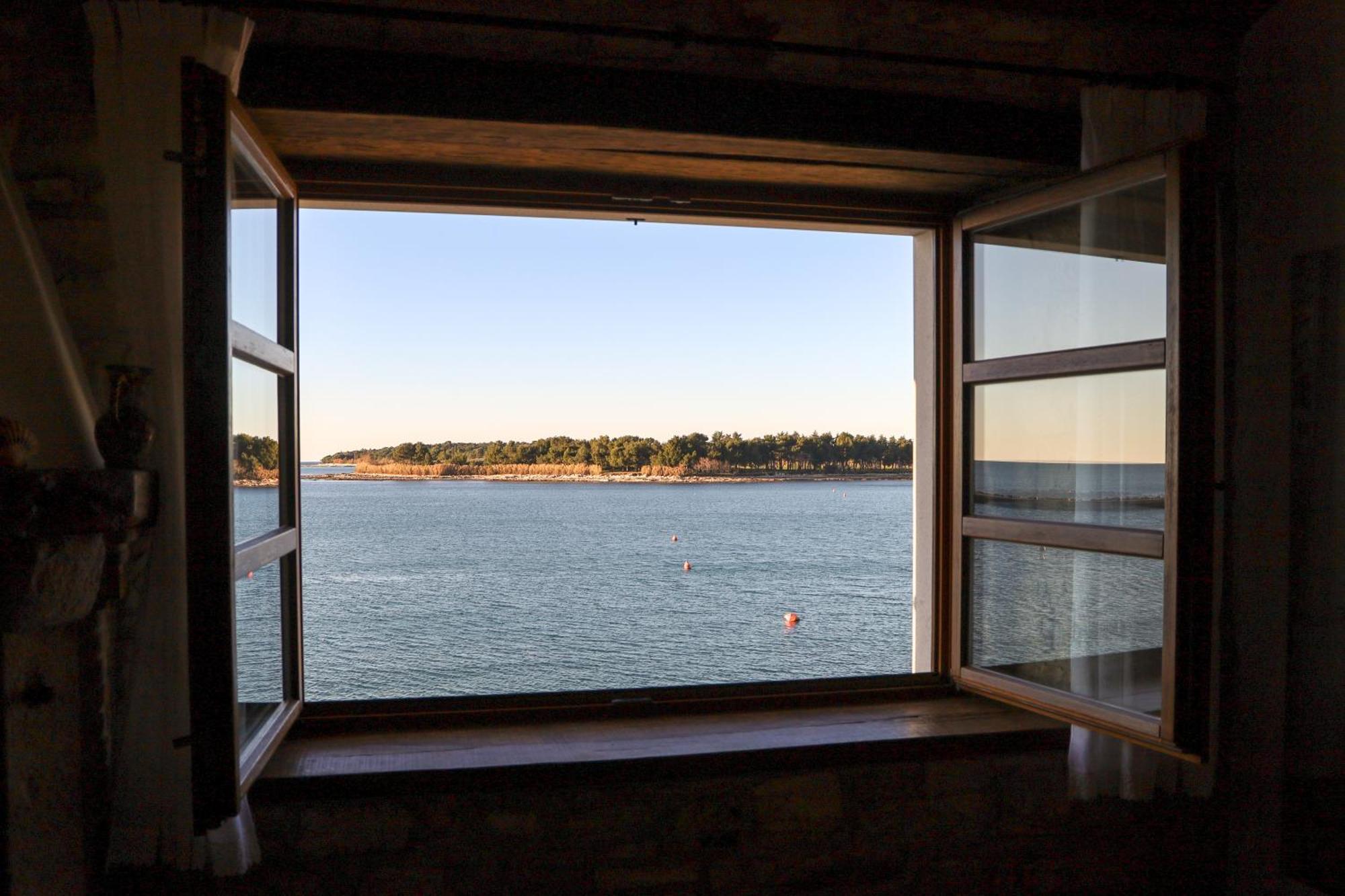 City Center Coastal Escape - Apartments With Sea View Or Cozy Room Novigrad Istria Eksteriør billede