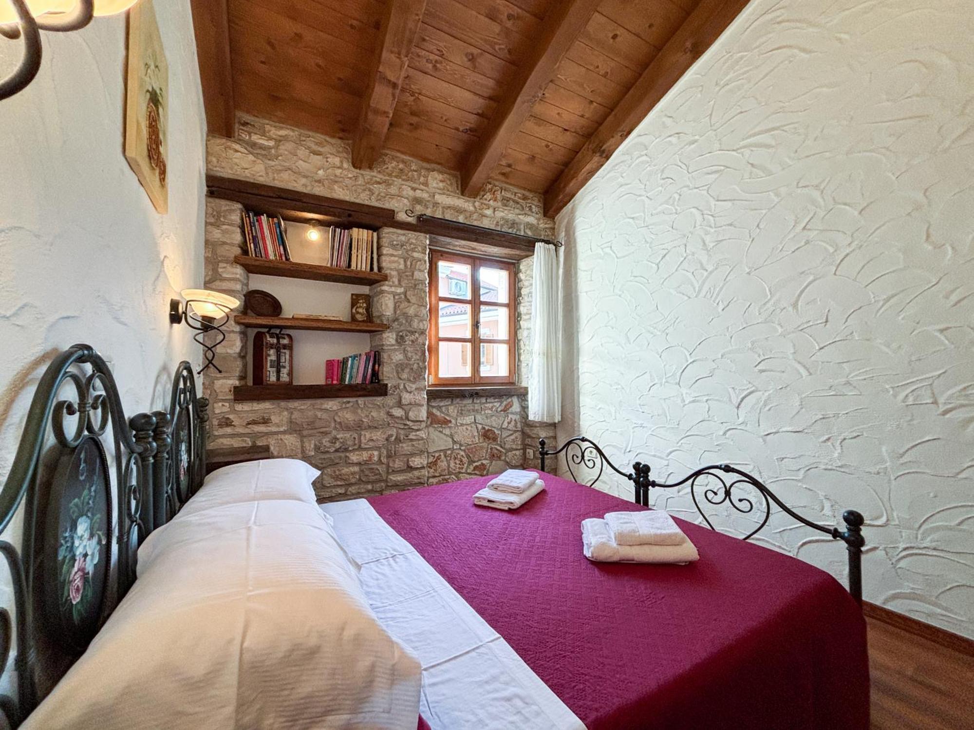 City Center Coastal Escape - Apartments With Sea View Or Cozy Room Novigrad Istria Eksteriør billede