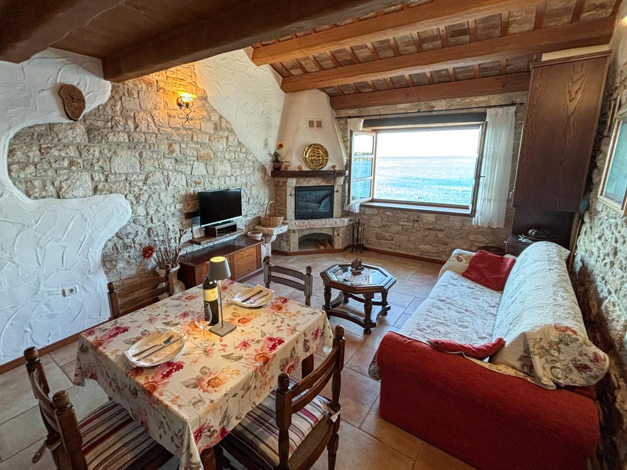 City Center Coastal Escape - Apartments With Sea View Or Cozy Room Novigrad Istria Eksteriør billede