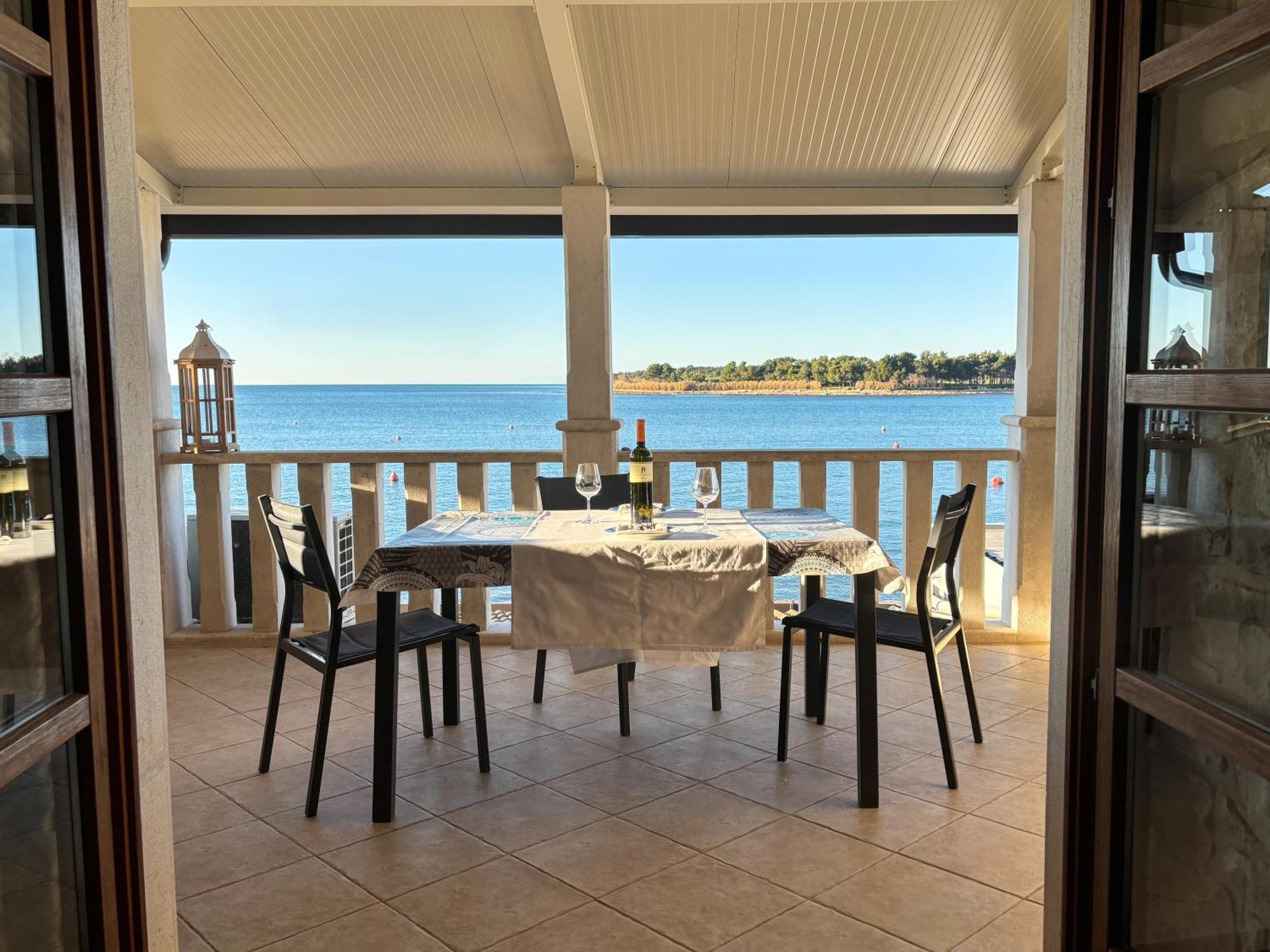 City Center Coastal Escape - Apartments With Sea View Or Cozy Room Novigrad Istria Eksteriør billede