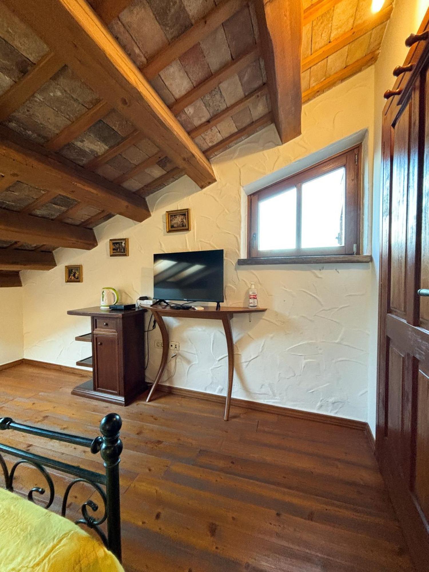 City Center Coastal Escape - Apartments With Sea View Or Cozy Room Novigrad Istria Eksteriør billede