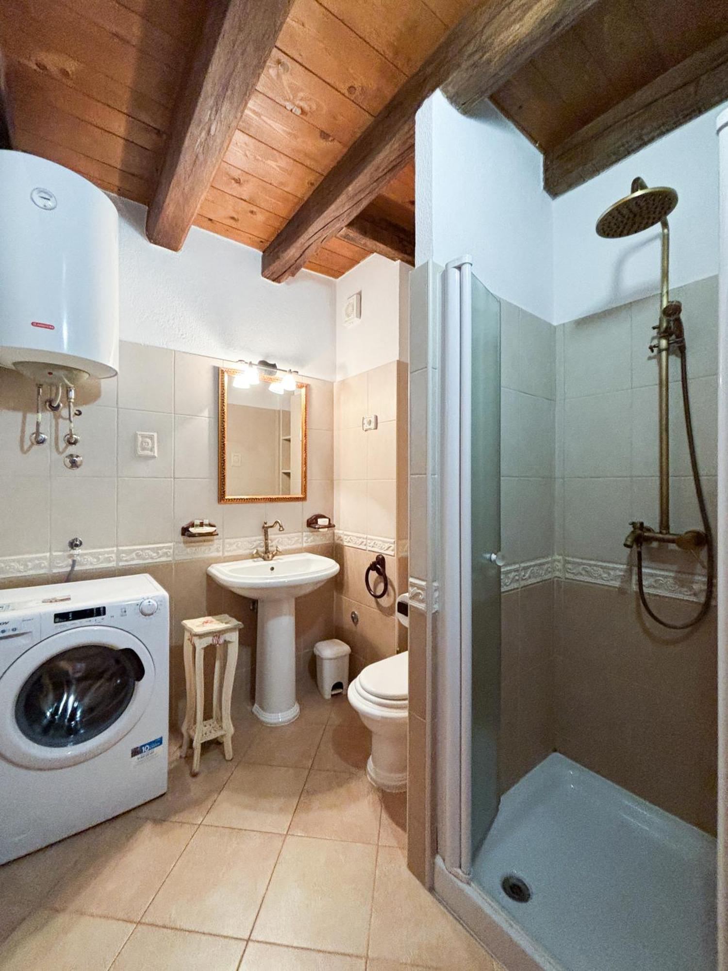 City Center Coastal Escape - Apartments With Sea View Or Cozy Room Novigrad Istria Eksteriør billede